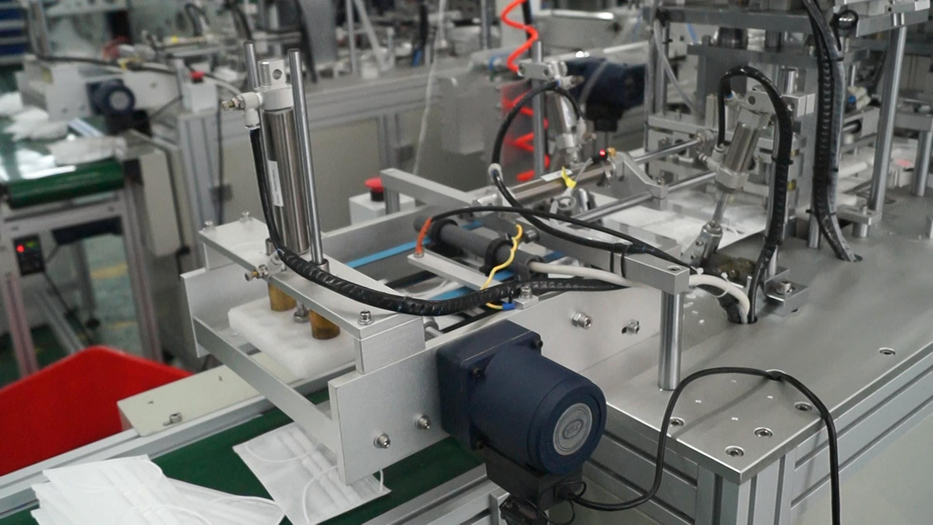 Máy làm khẩu trang y tế-03