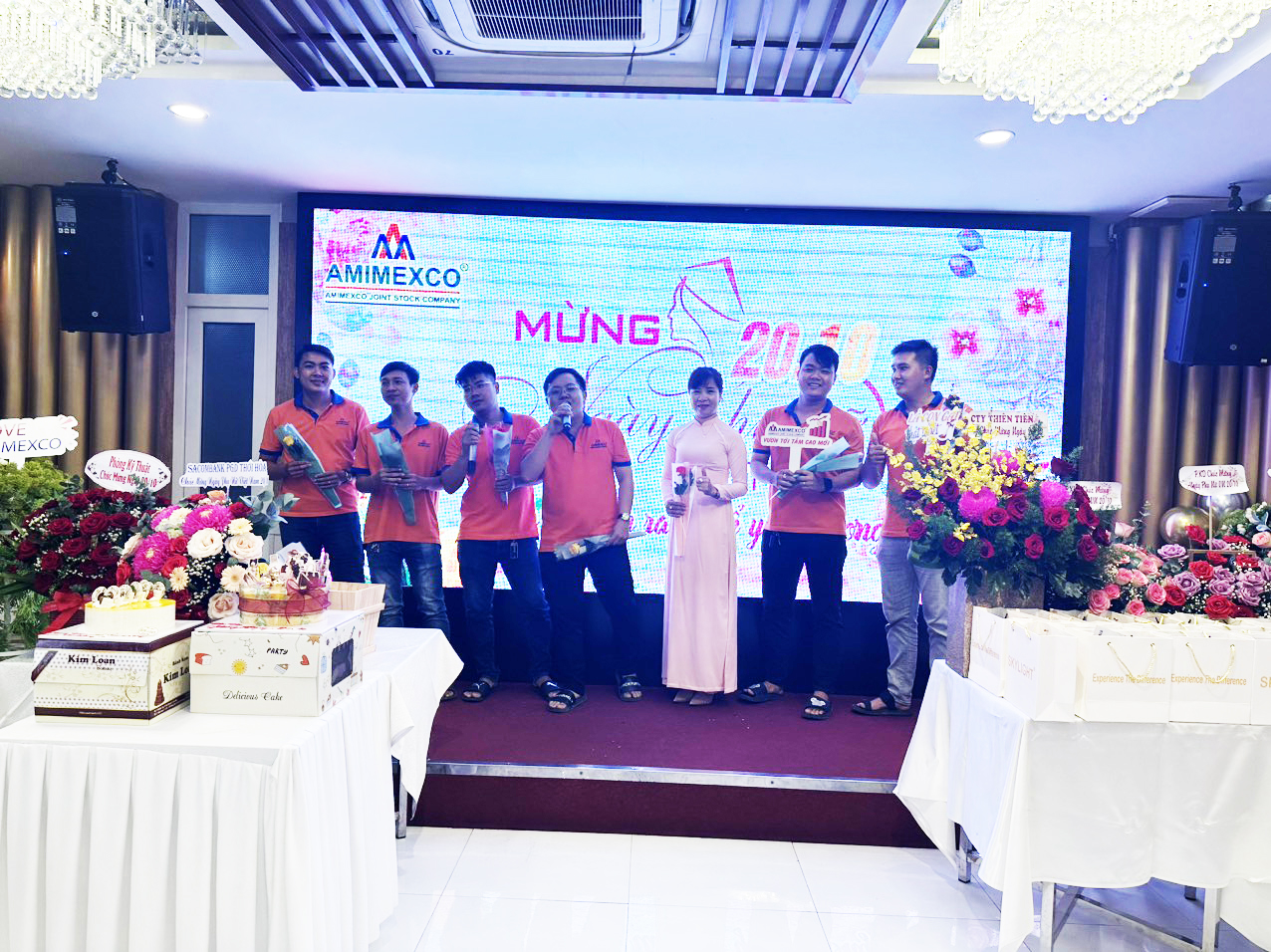 Chào mừng ngày phụ nữ Việt Nam 20/10/2023