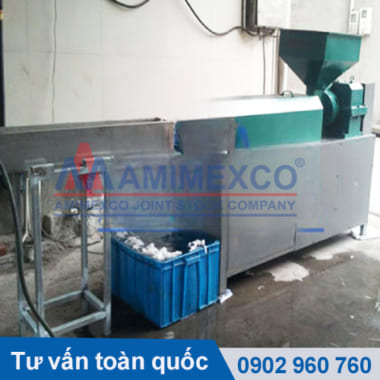 máy làm thân tăm bông bằng nhựa